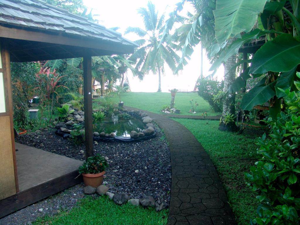 Tauhanihani Village Lodge La Vague Bleue Teahupoo Eksteriør billede