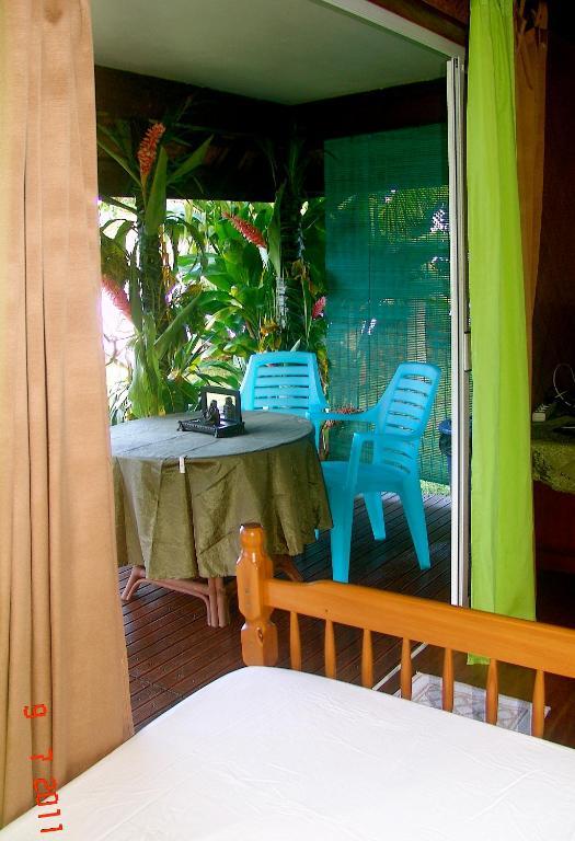 Tauhanihani Village Lodge La Vague Bleue Teahupoo Værelse billede