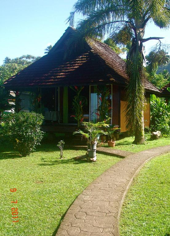 Tauhanihani Village Lodge La Vague Bleue Teahupoo Eksteriør billede
