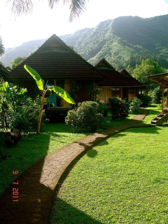 Tauhanihani Village Lodge La Vague Bleue Teahupoo Eksteriør billede